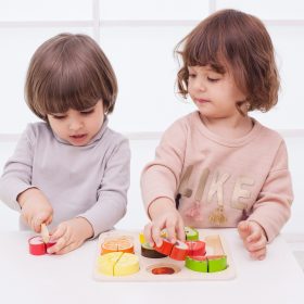CLASSIC-WORLD-Montessori-Fruit-Cutting-Set-with-Velcro-20-pcs-3