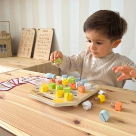 CLASSIC-WORLD-Wooden-Manipulative-Board-Logic-Puzzle-2
