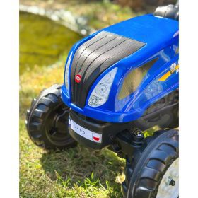 FALK-New-Holland-Pedal-Tractor-with-Trailer-and-Opening-Bonnet-2-5-years-3