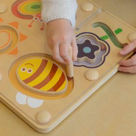 MASTERKIDZ-Magnetic-Maze-World-of-Insects-Tablet-3