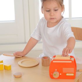 MASTERKIDZ-Wooden-Toaster-1
