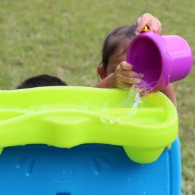 STEP2-Water-Wall-Waterfall-Little-Explorer-1