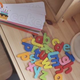 TOOKY-TOY-Montessori-Alphabet-Puzzle-Learning-Letters-Words-Animals-57-pcs-2