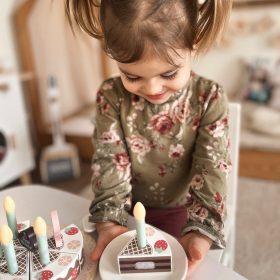 TOOKY-TOY-Wooden-Birthday-Cake-with-Turnip-Candles-2