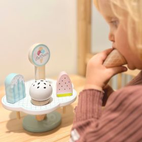 TOOKY-TOY-Wooden-Magnetic-Ice-Cream-on-Stand-3