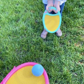 WOOPIE-Catch-Ball-Arcade-Game-2-Paddles-2-Balls-1
