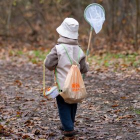 WOOPIE-Discovery-Little-Explorers-Set-Binoculars-Compass-Insect-Net-Butterflies-Flashlight-1