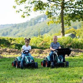 FALK-Lander-Green-Pedal-Tractor-with-Trailer-for-3-7-Years-2